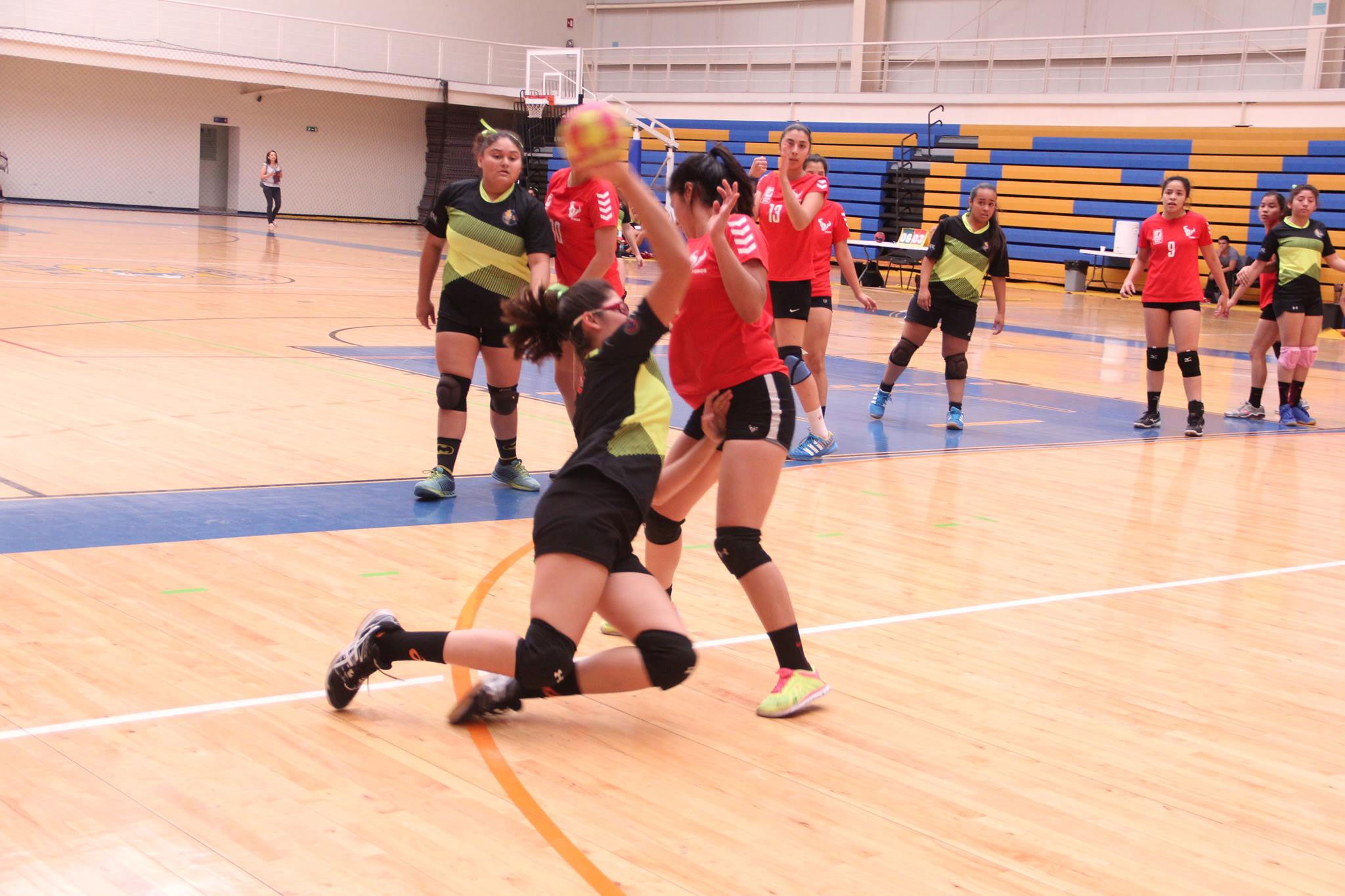 Águilas de la Nueve ahora son tricampeonas de Handball