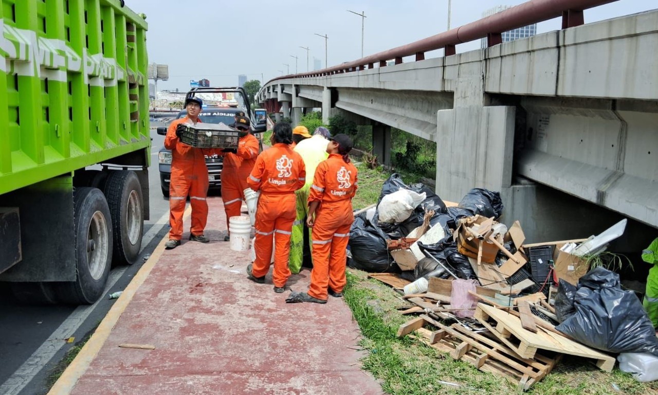 Estado arranca LimpiaLeón para rehabilitar vías públicas