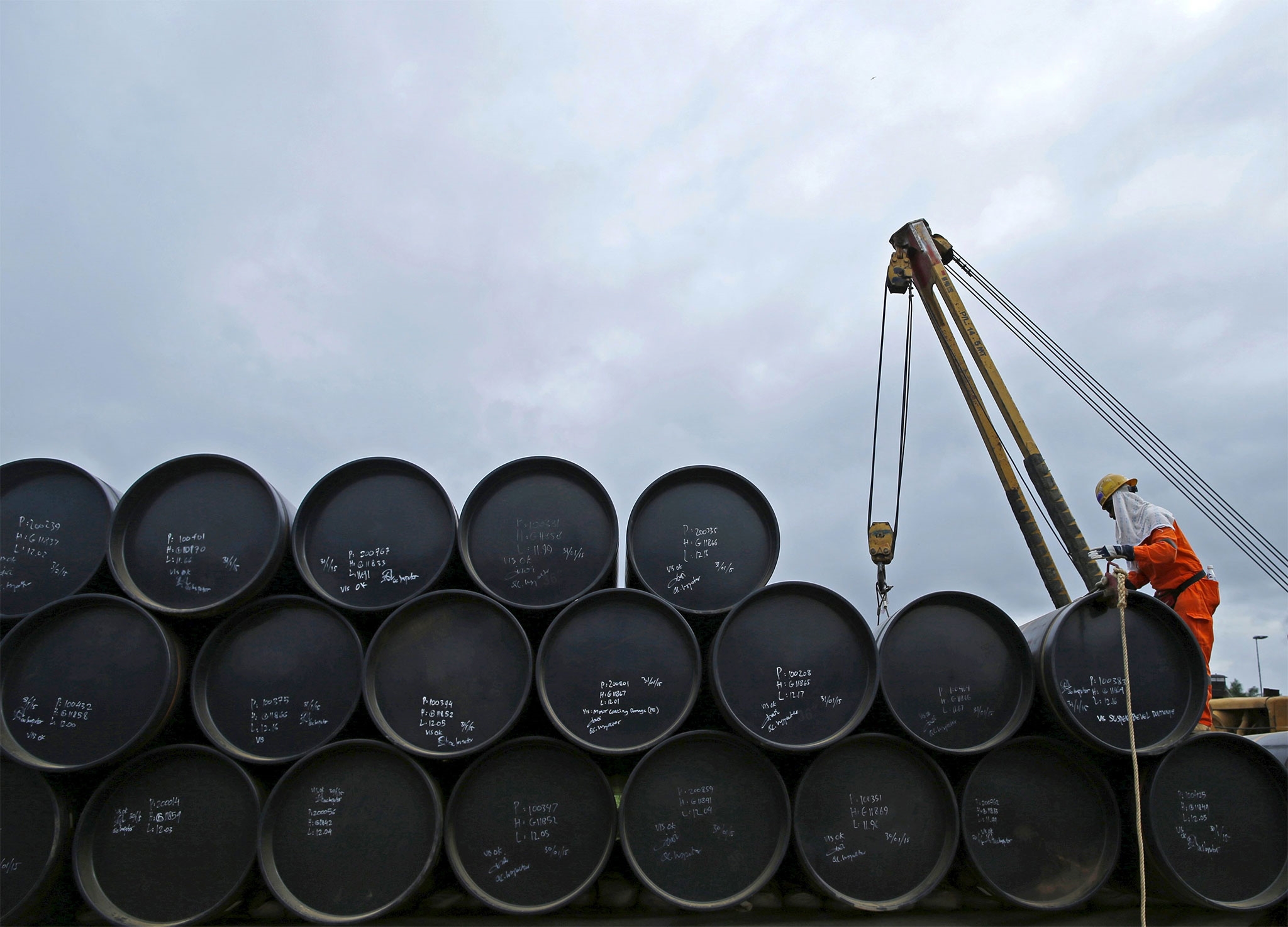 Mercado petrolero registrará déficit si países limitan producción