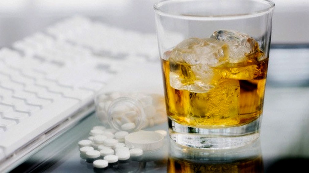 Alcohol y medicamentos: mala combinación