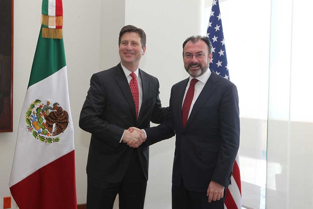 Videgaray se reúne con gobernador de Arizona y fortalecen lazos de amistad