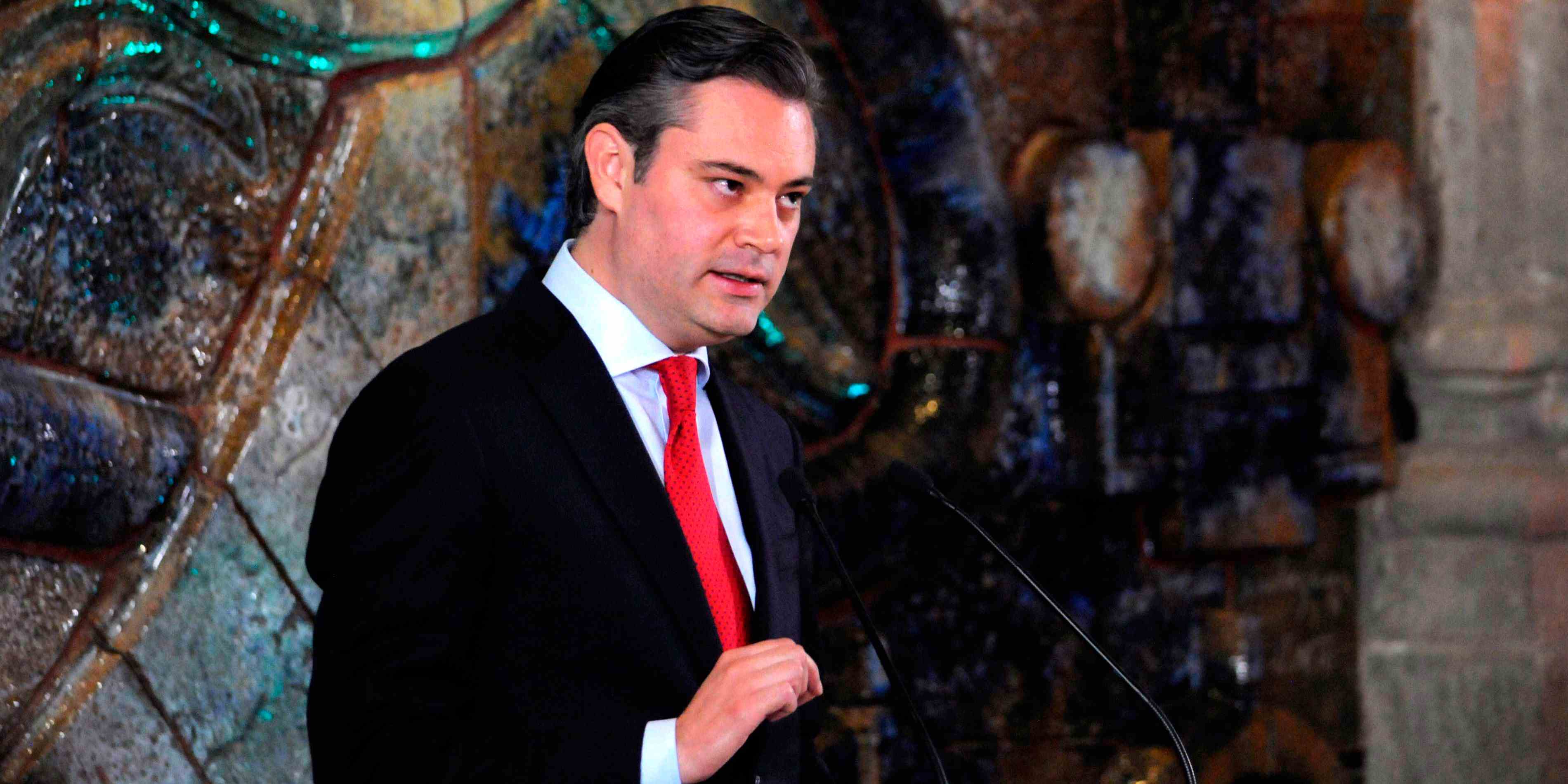 Llama Nuño a defender la soberanía nacional