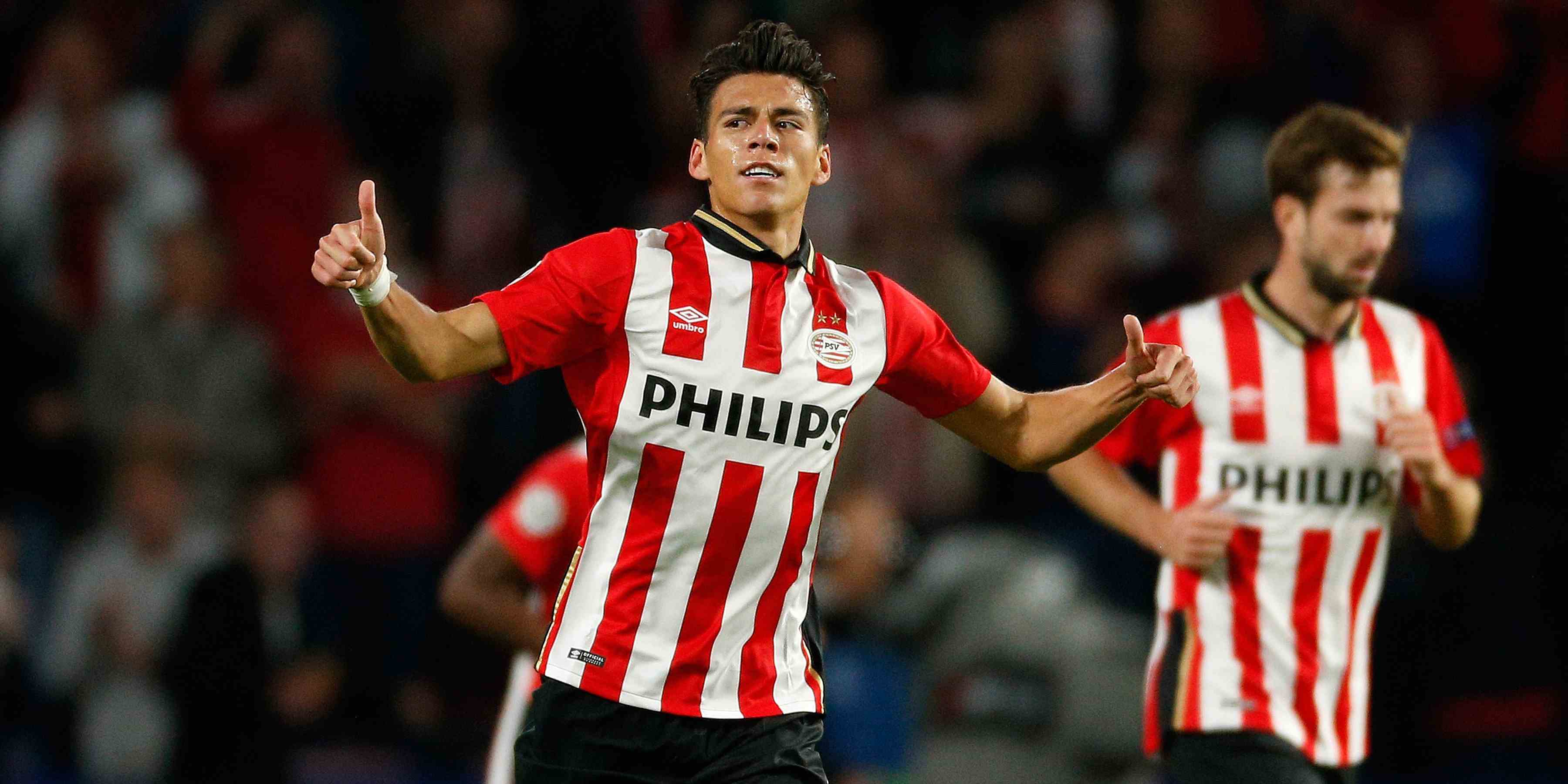 Héctor Moreno luce en fin de semana de mexicanos en Europa