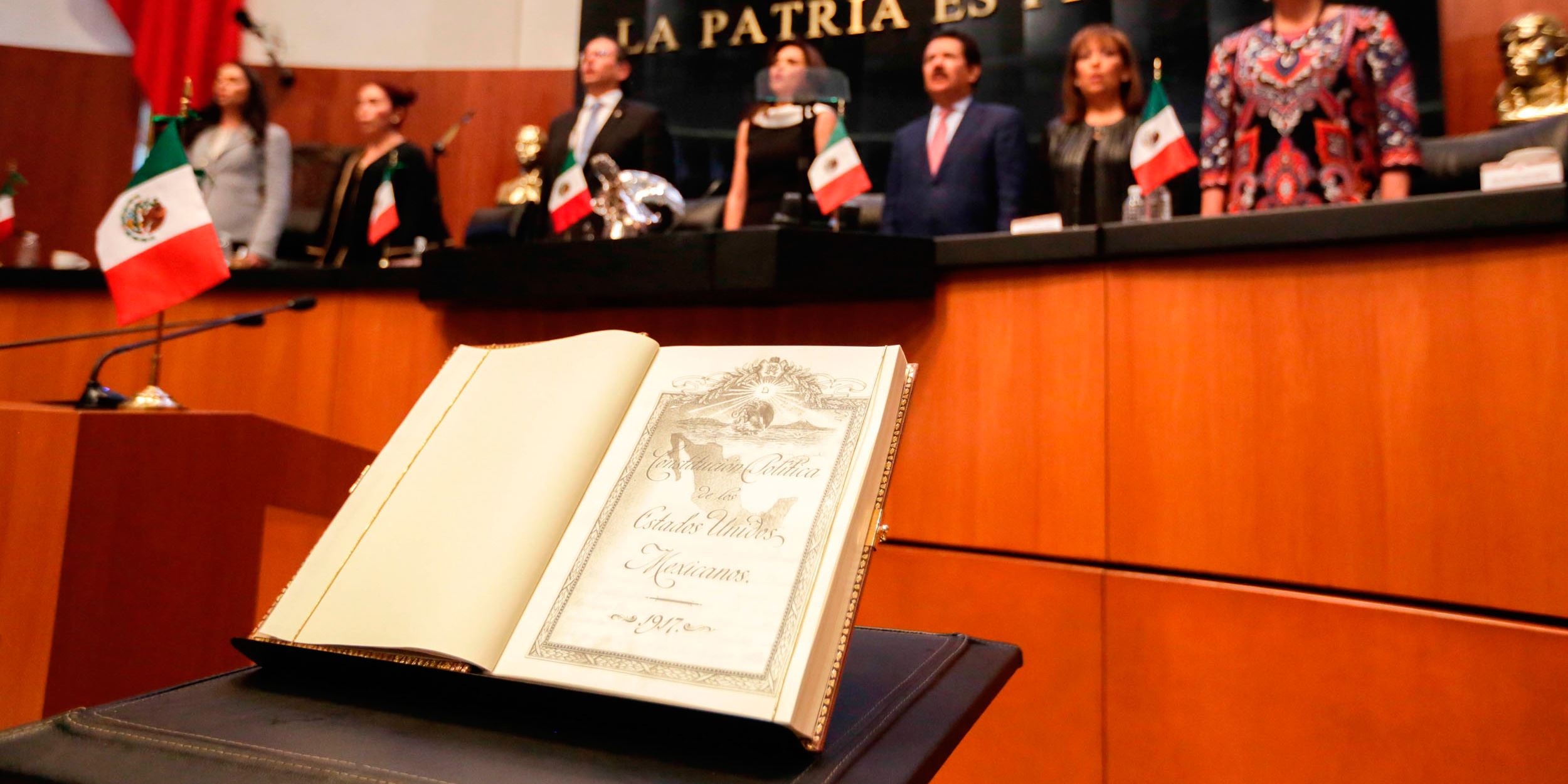 Indígena coahuilense traduce la Constitución al kickapoo