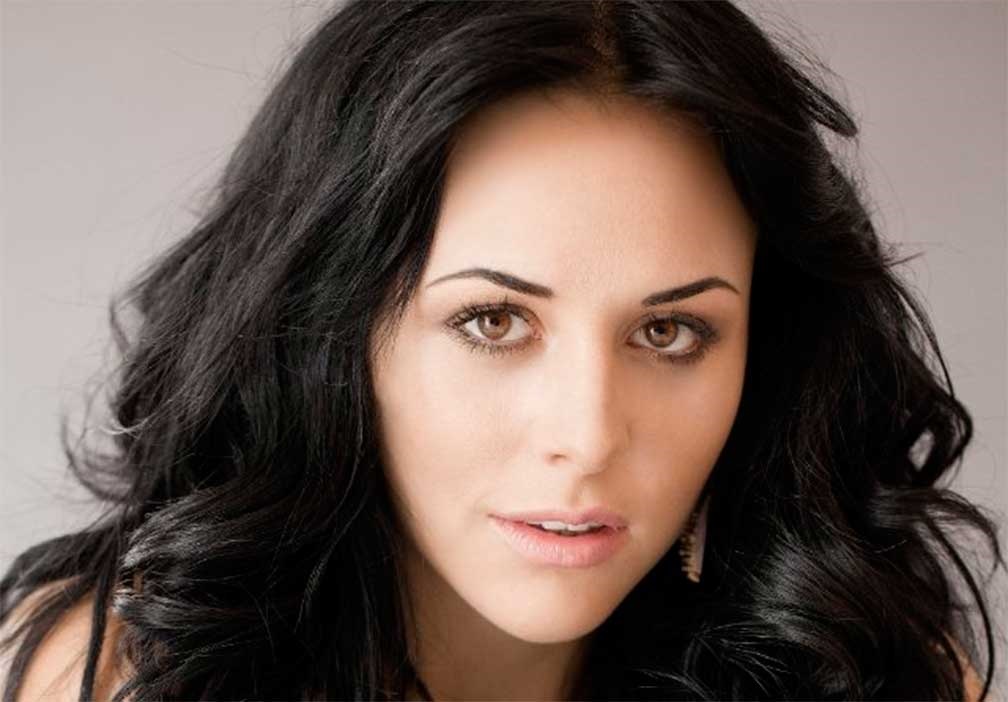 Zuria Vega aún no sabe cuando regresará a la actuación