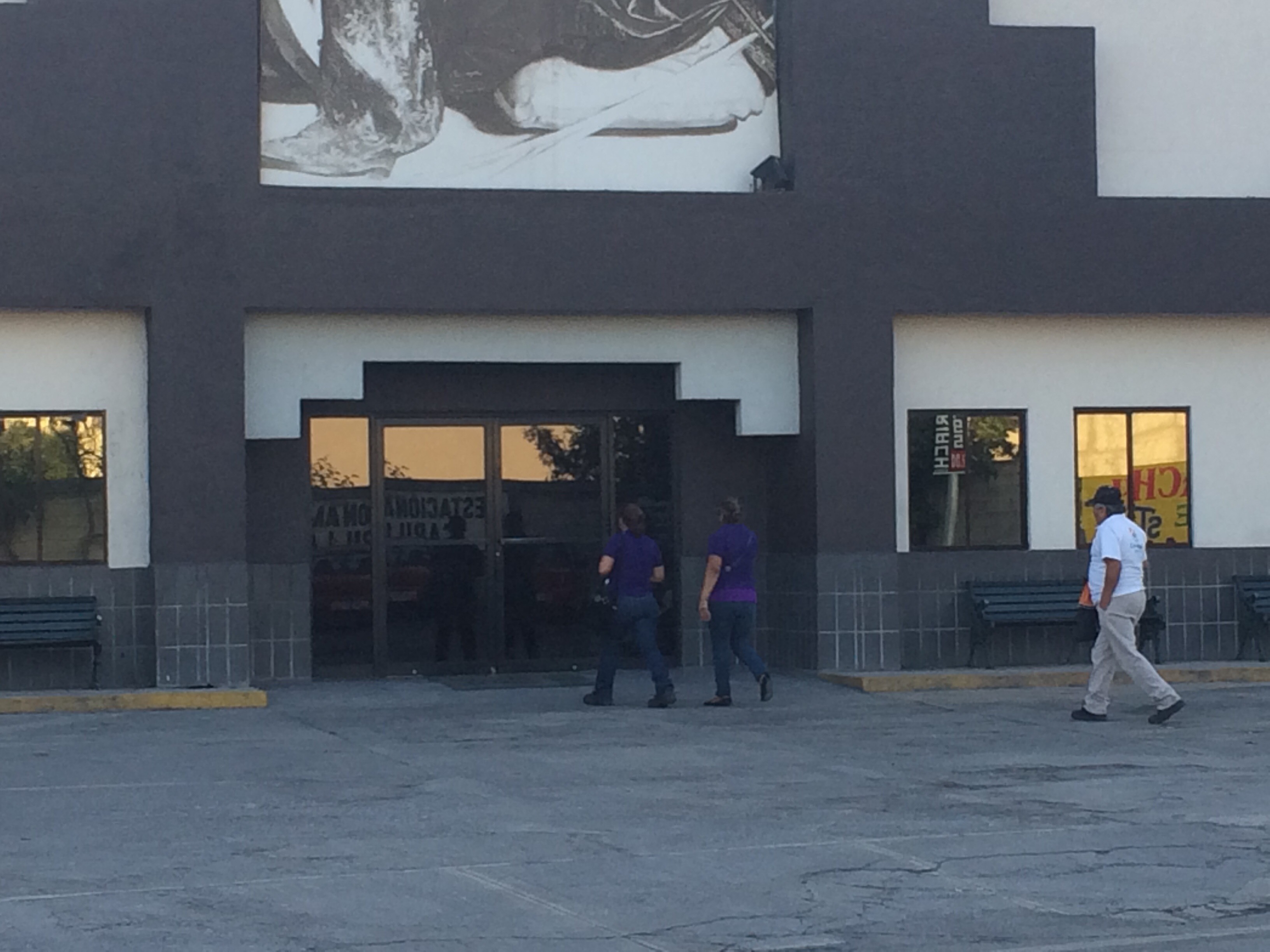 Velan a la maestra Cecy en capillas de Santa Catarina