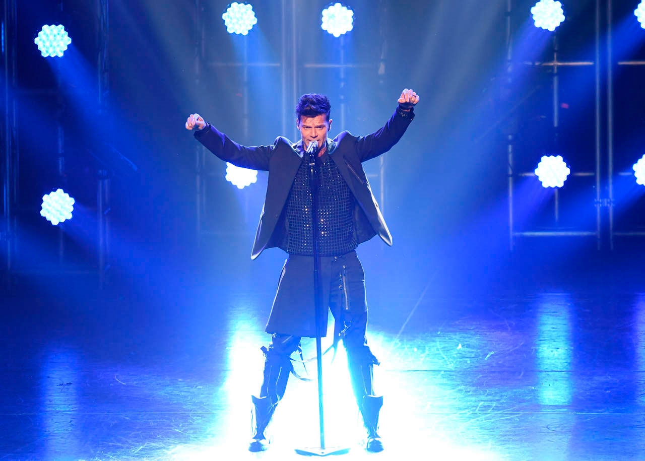 Ricky Martin se desnuda en pleno show de Las Vegas