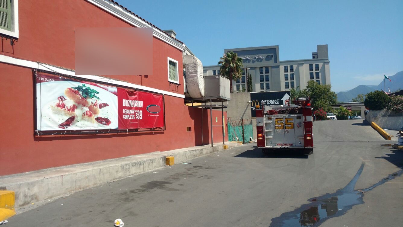 Flamazo en restaurante provoca movilización en Monterrey