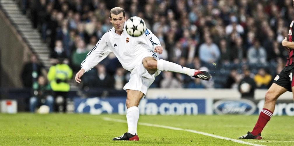 ¿Lo recuerdas?, Zizou celebra hoy 15 años de aquel golazo en la Champions League