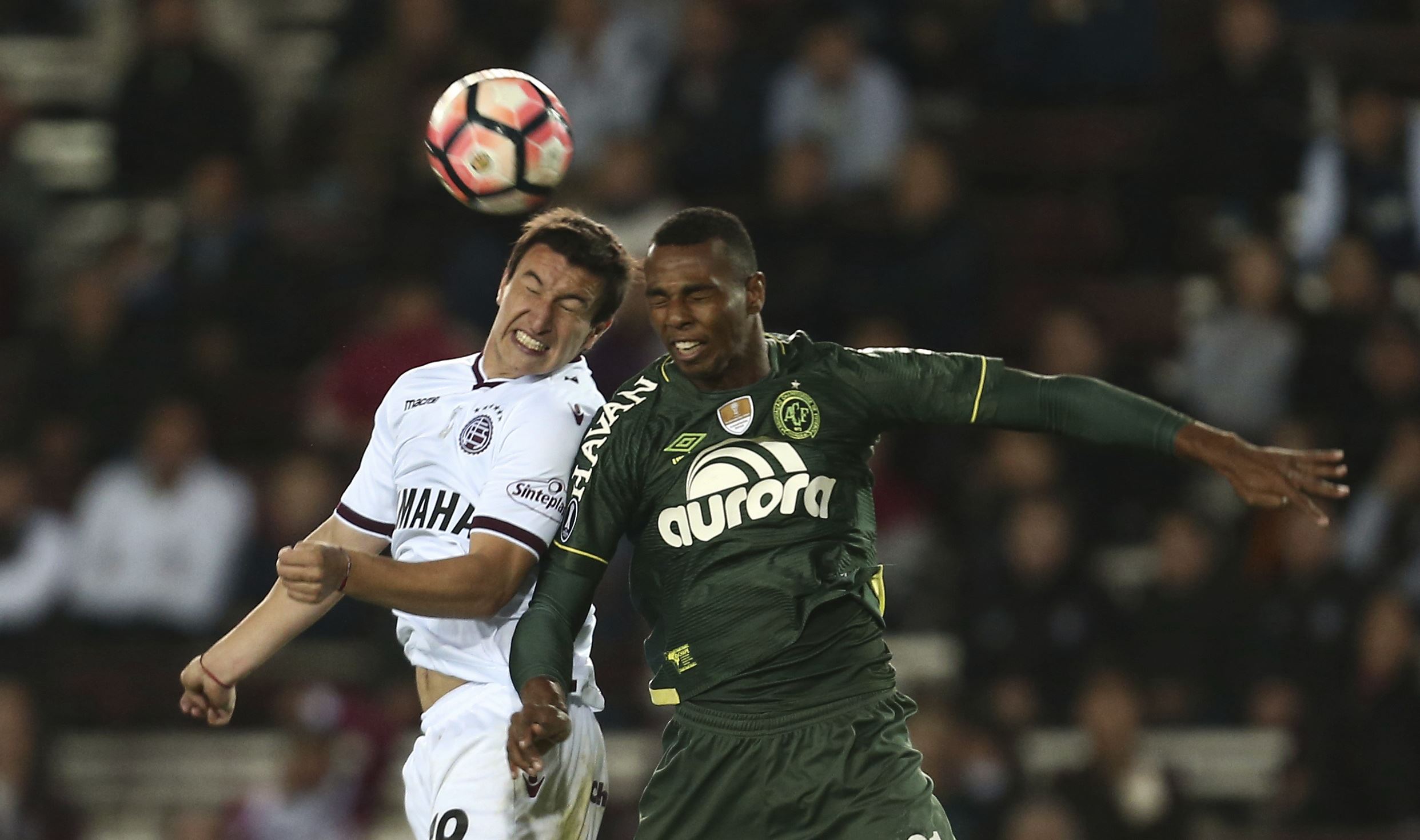 Libertadores: Chapecoense sancionado y Lanús pasa a octavos