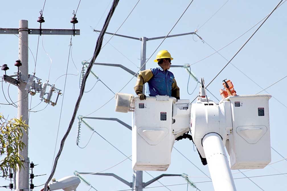 Restablecen servicio de energía en Reynosa y Matamoros