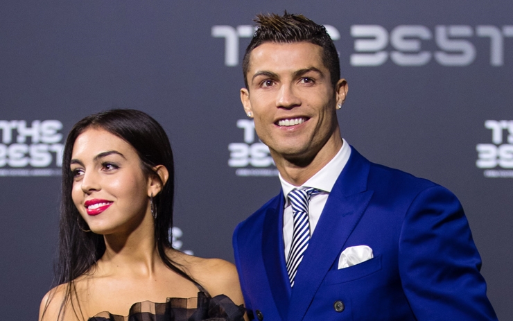 Georgina Rodríguez, novia de Cristiano Ronaldo, embarazada de gemelos