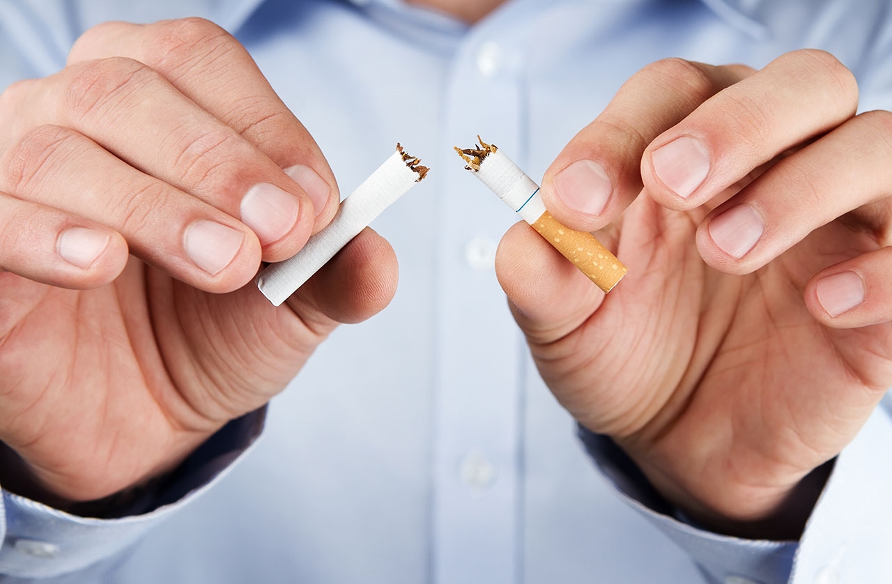 Adicción al cigarro inicia a edad temprana