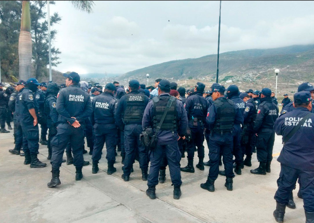 Cesan 176 Policías Estatales por paro laboral en Guerrero