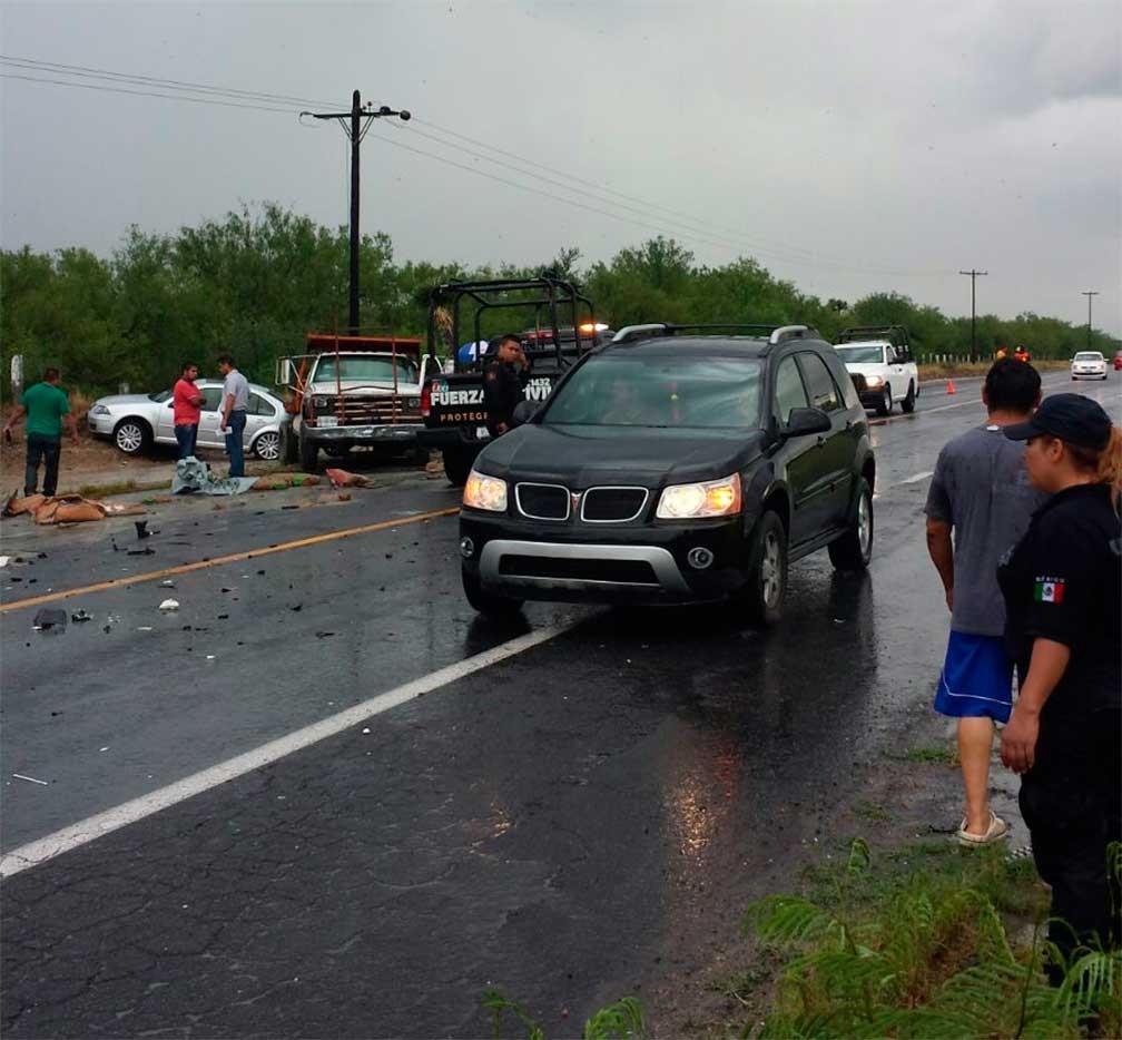 Mueren tres en Carretera Miguel Alemán