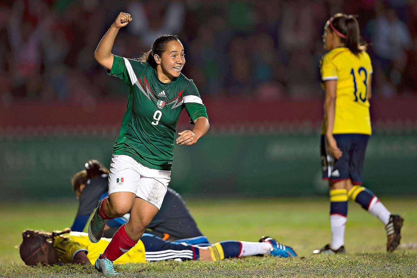 Charlyn Corral pensó que no volvería a vestir la playera del Tri