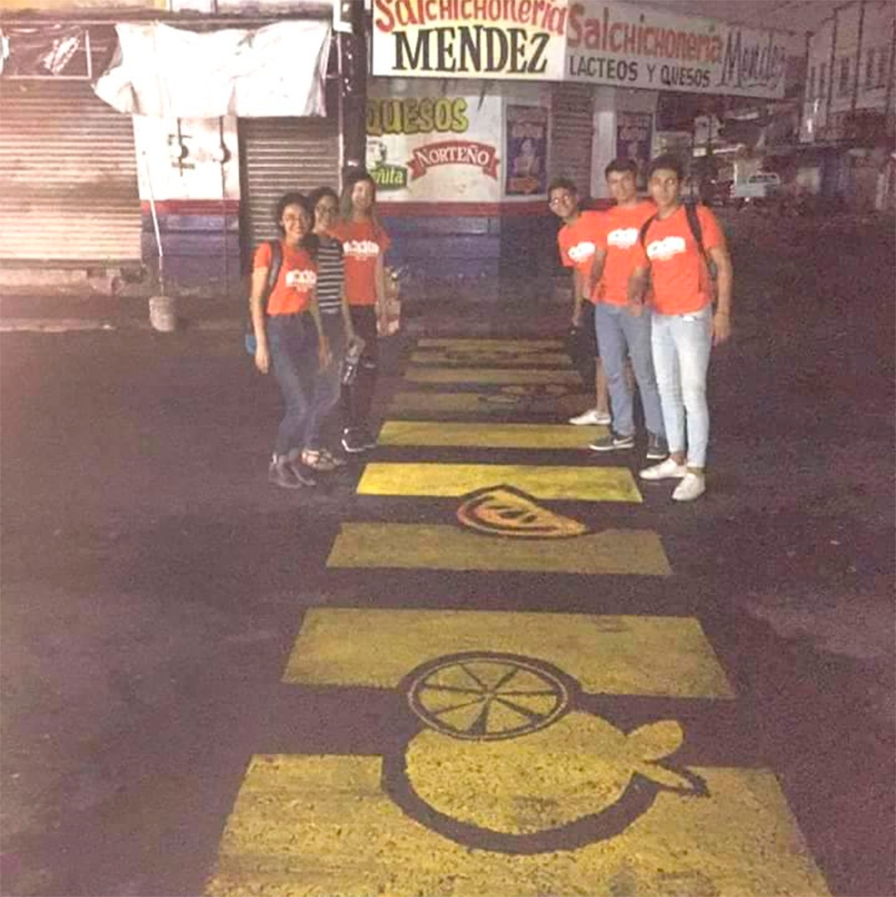 Estudiantes de la UANL restauran imagen del mercado Mesón Estrella