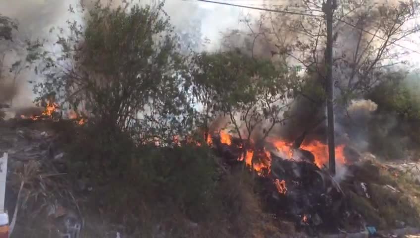 Bomberos sofocan incendio en colonia Burócratas Municipales