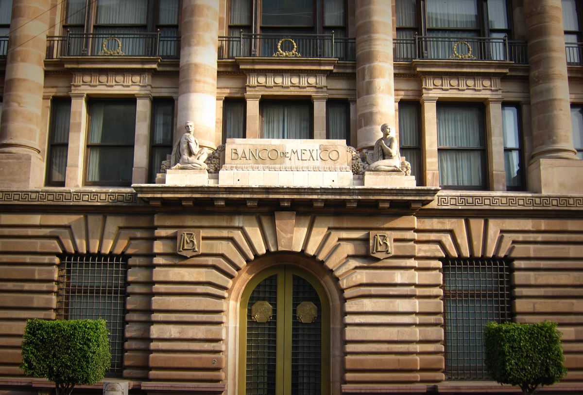 Banxico asigna 200 mdd en cuarta renovación de coberturas cambiarias