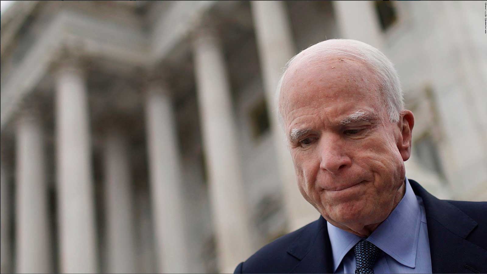 Diagnostican tumor cerebral a senador John McCain