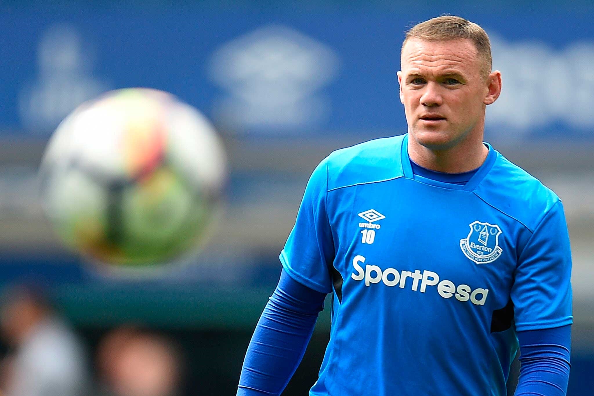 Detienen a Wayne Rooney por conducir ebrio