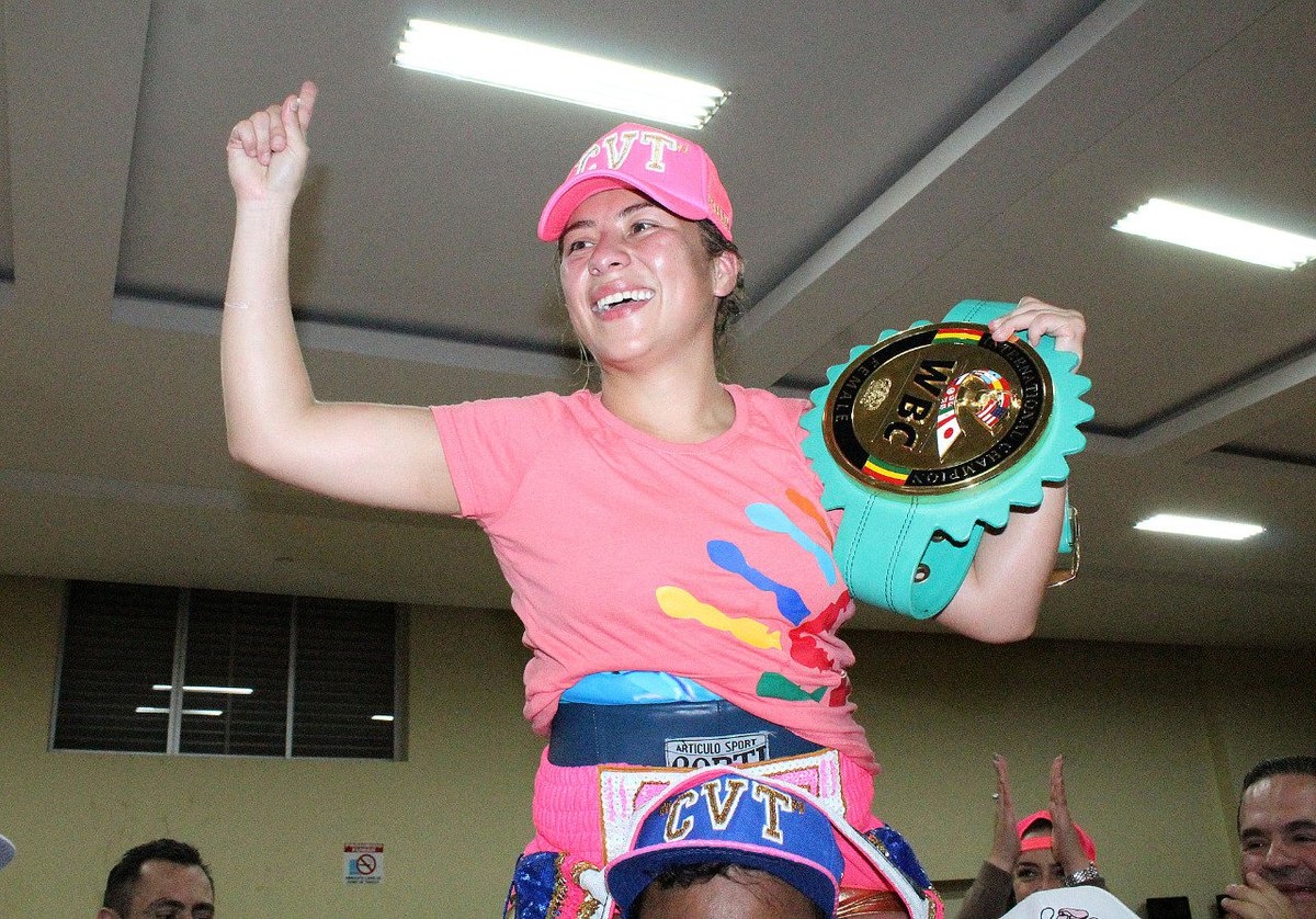 Conquista Estrella Valverde título Internacional de boxeo