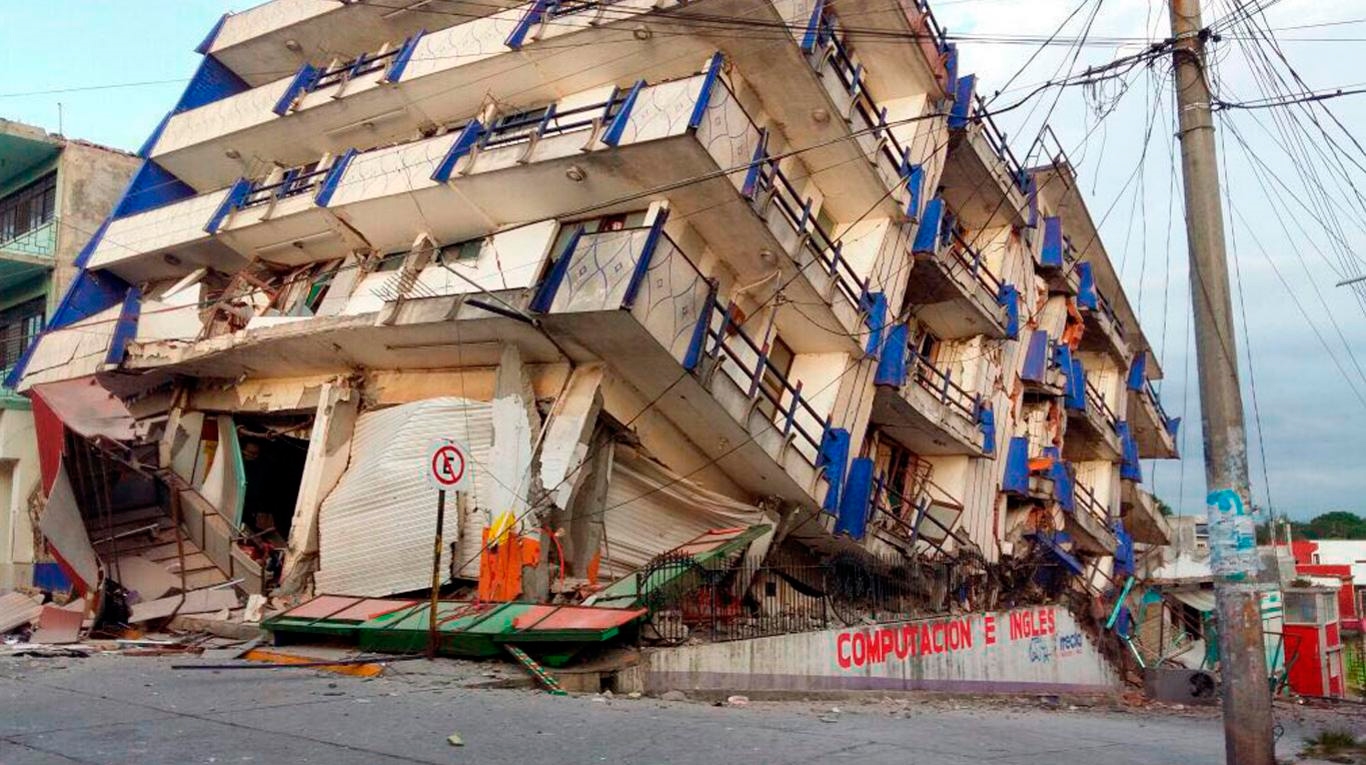 Calculan pérdidas de hasta 2.000 mdd tras sismo