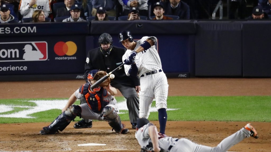 Surge ataque de Yanquis para dominar a Astros