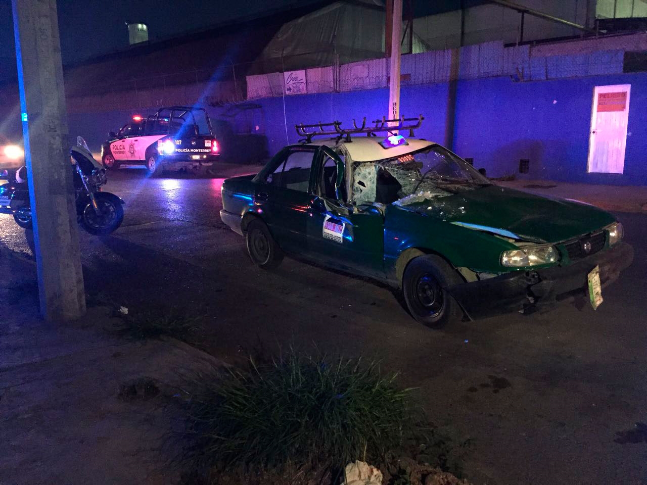 Dormita y choca en la colonia Vidriera