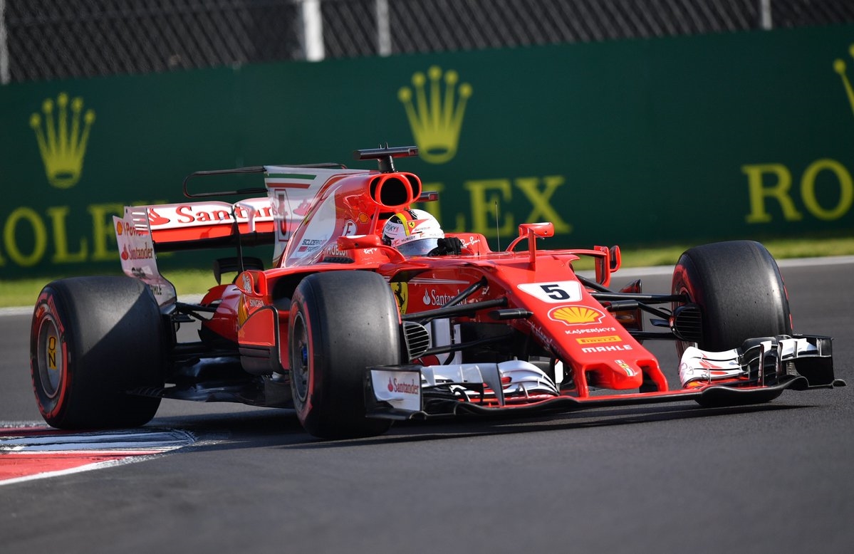 Sebastian Vettel se lleva la pole del GP de México; Hamilton es tercero