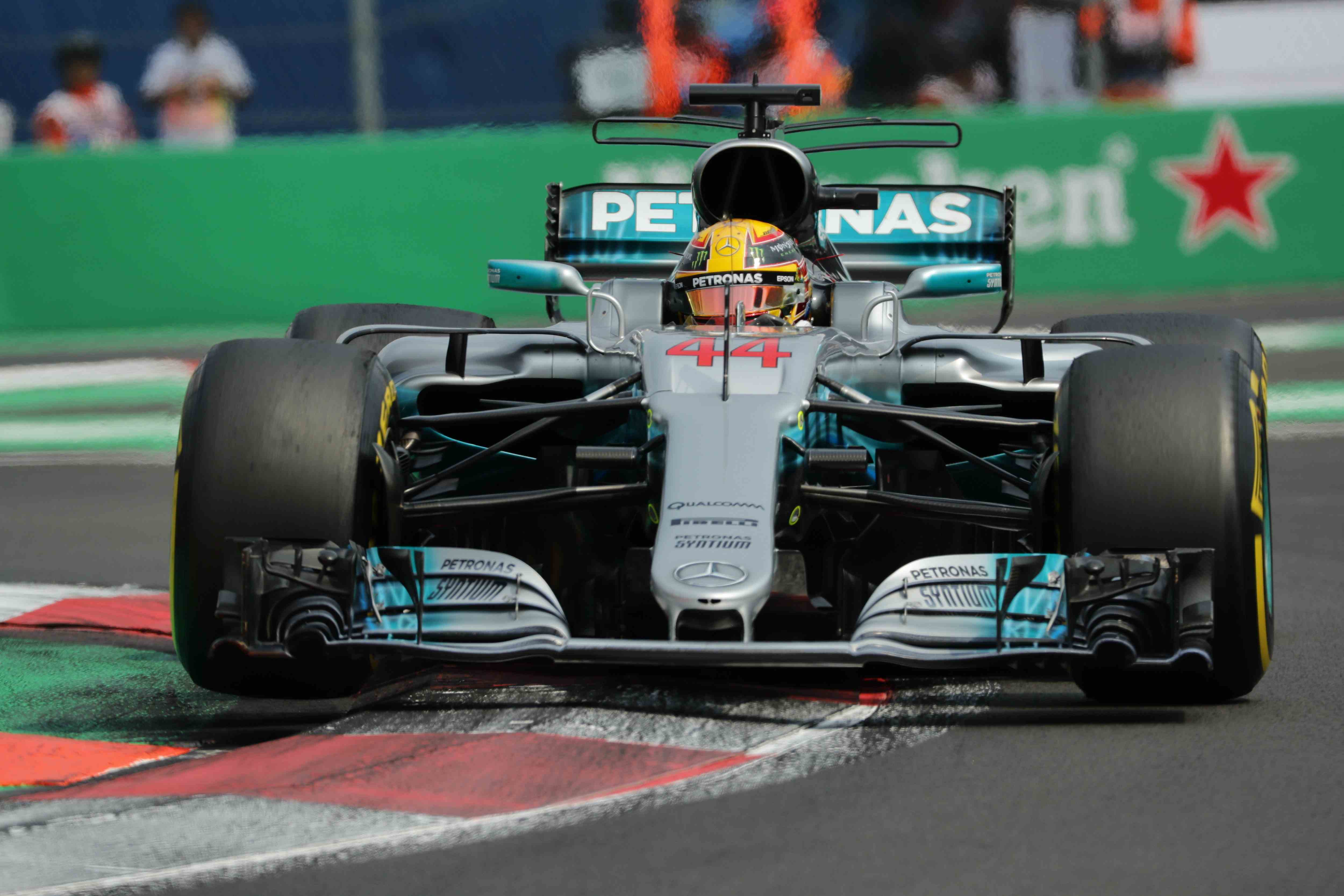Lewis Hamilton conquista su cuarto campeonato mundial de la Fórmula Uno