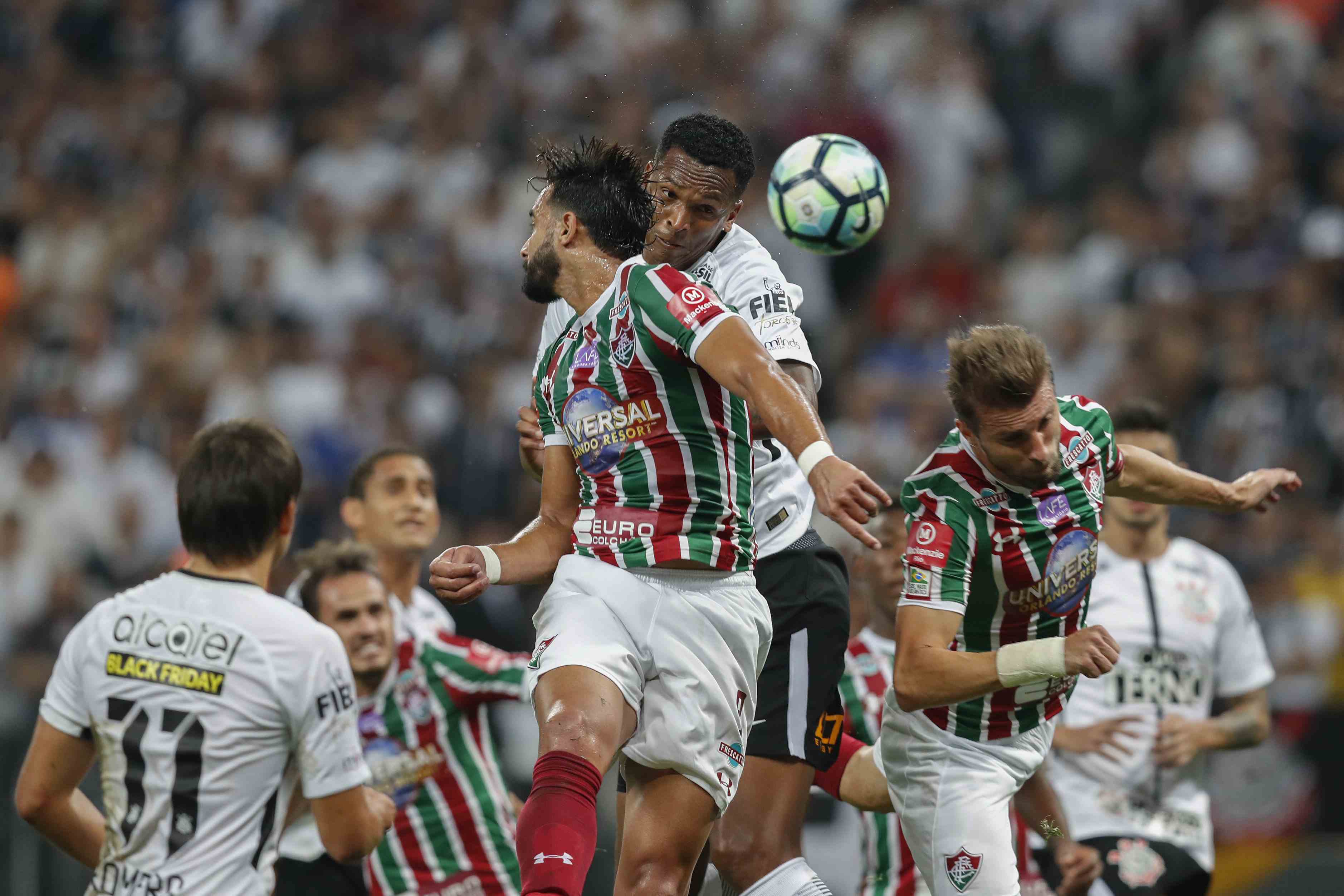 Corinthians vence 3-1 a Fluminense y se lleva la Serie A de Brasil