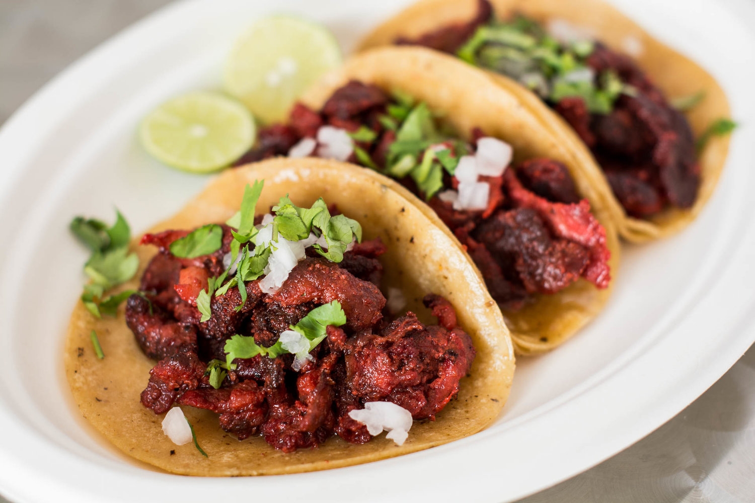Comer tacos de trompo es más sano que una barra de granola