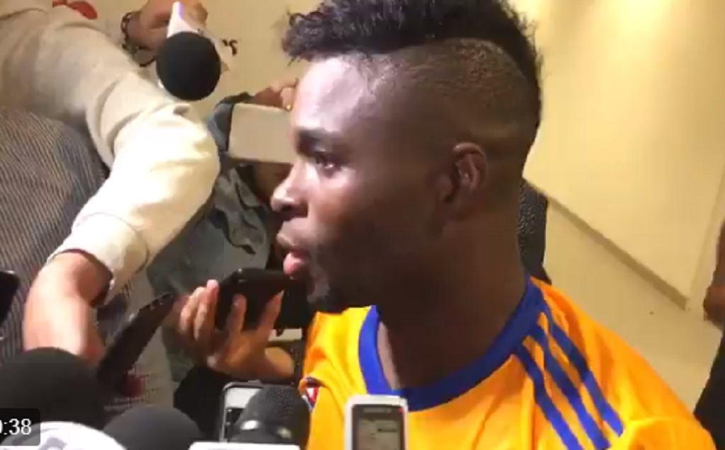 Avilés Hurtado pone el ejemplo al usar playera de Tigres