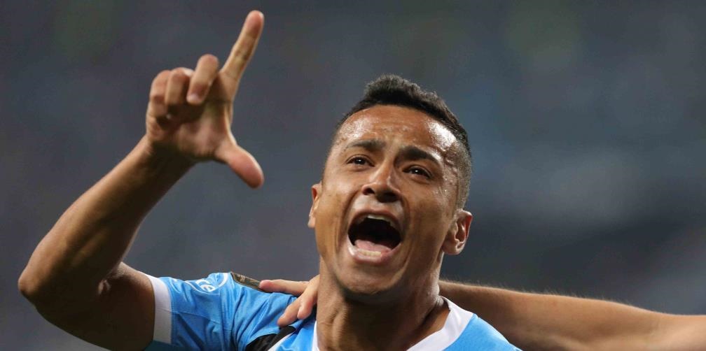Gremio aventaja en la final de la Copa Libertadores; vence 1-0 a Lanús