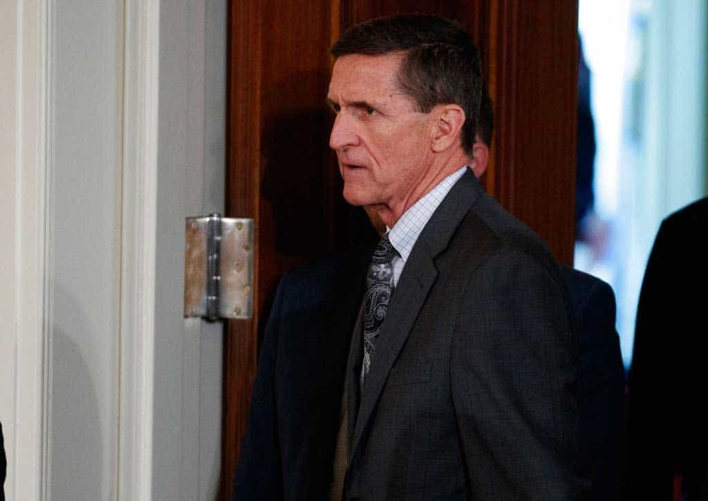 Presentan cargos contra el exasesor nacional de Trump por mentir sobre Rusia
