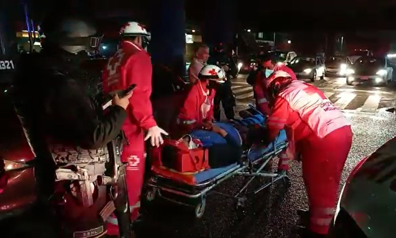 Atropellan a trabajador en Avenida Colón en Monterrey