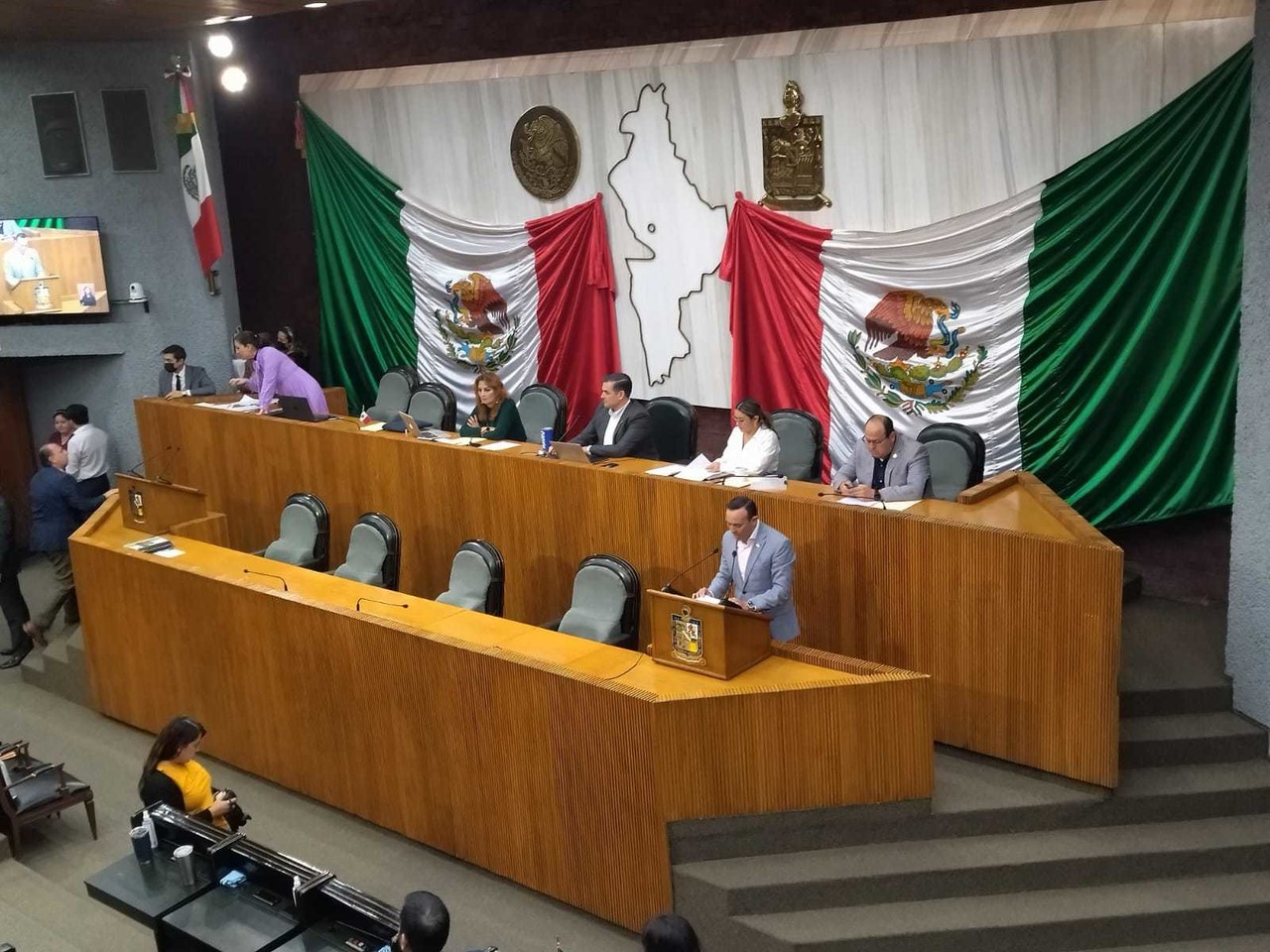 Le quitan Comisión de Presupuestos a MC; se la dan a Morena