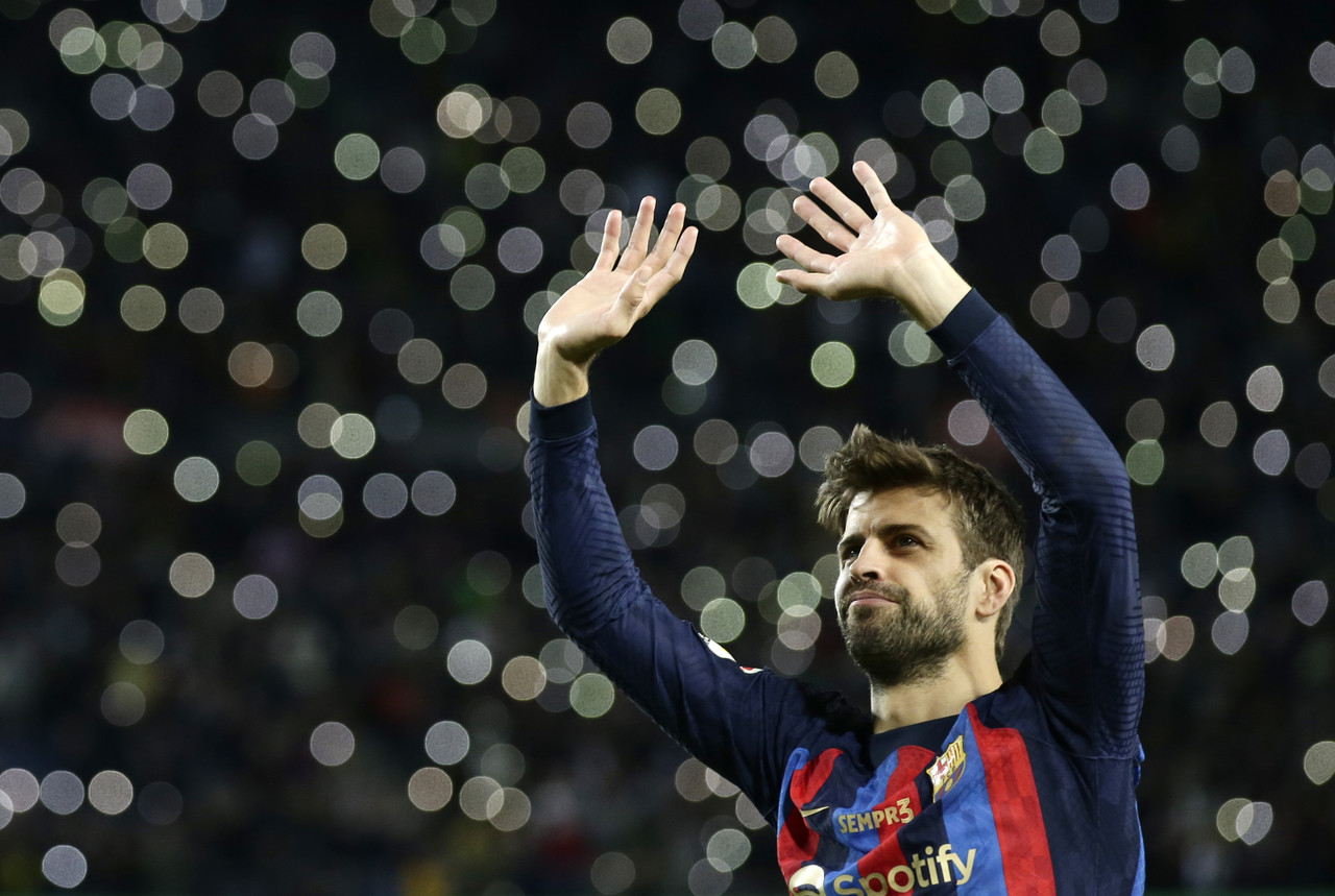 Piqué se despide del futbol con triunfo ante el Almería