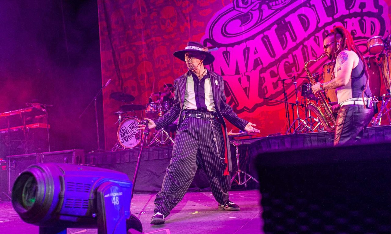 Bandas llenan de grandes éxitos a la Arena Monterrey