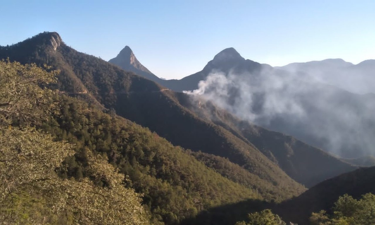 Controlan incendio en la Sierra de Santiago en 'El Hondable'