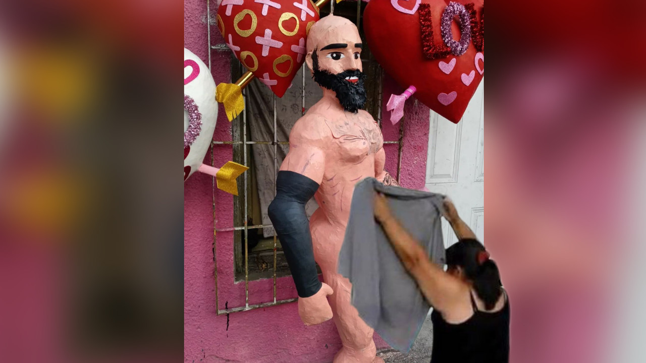 Crean piñata del Babo con mucho detalle y perlas incluidas