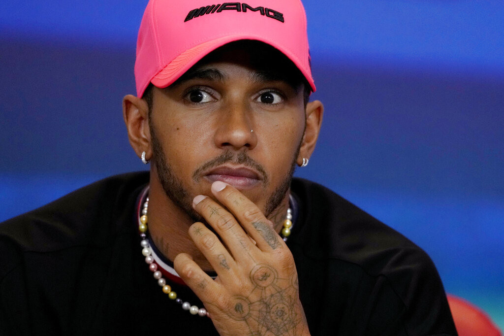 Contempla Mercedes continuar con Lewis Hamilton en Fórmula 1