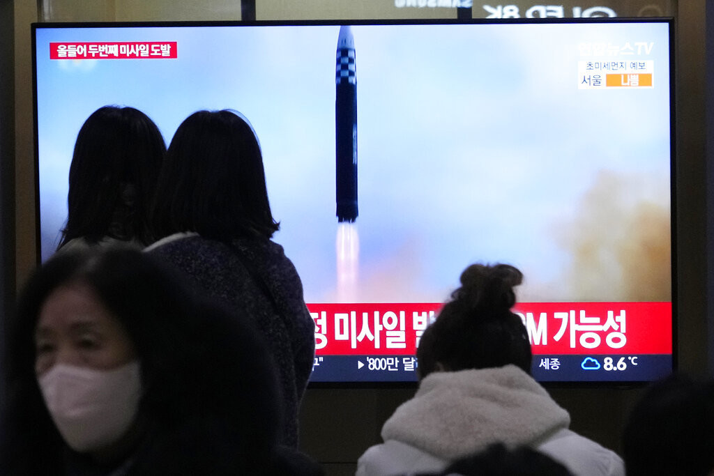 Lanza Corea del Norte otro misil balístico al mar