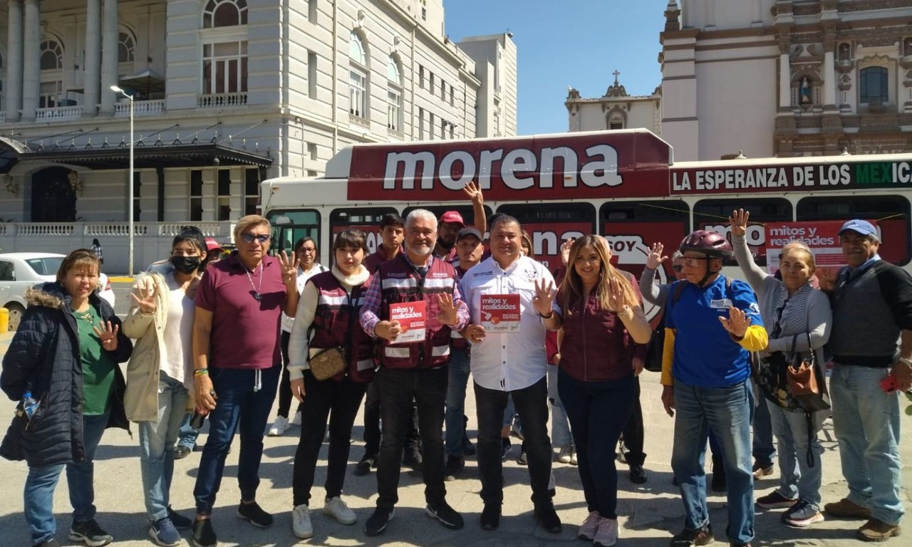 Morena Volantea Folletos Sobre Reforma Electoral