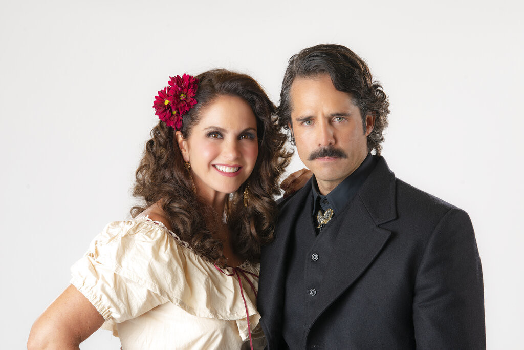 ¡Regresa Lucero a la televisión con 'el gallo de oro'!