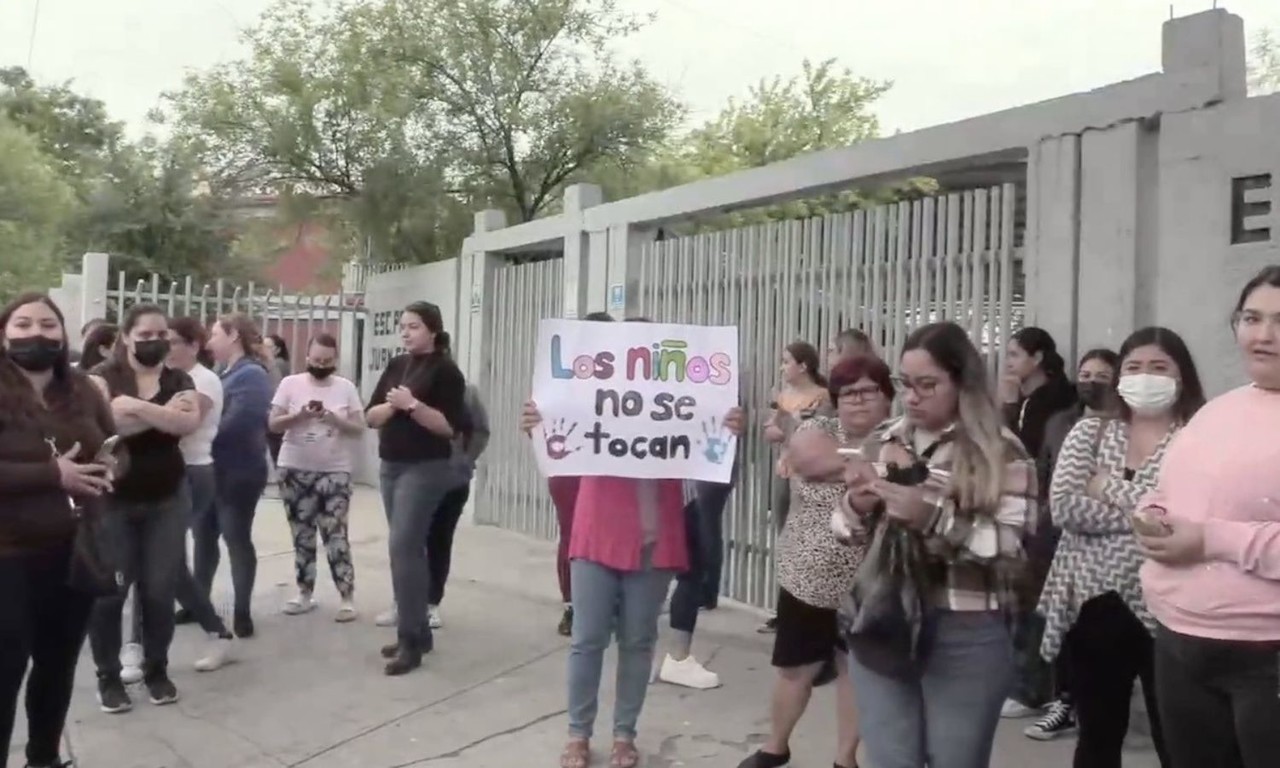 Se Manifiestan Padres De Familia Ante Abuso De Un Menor 5325