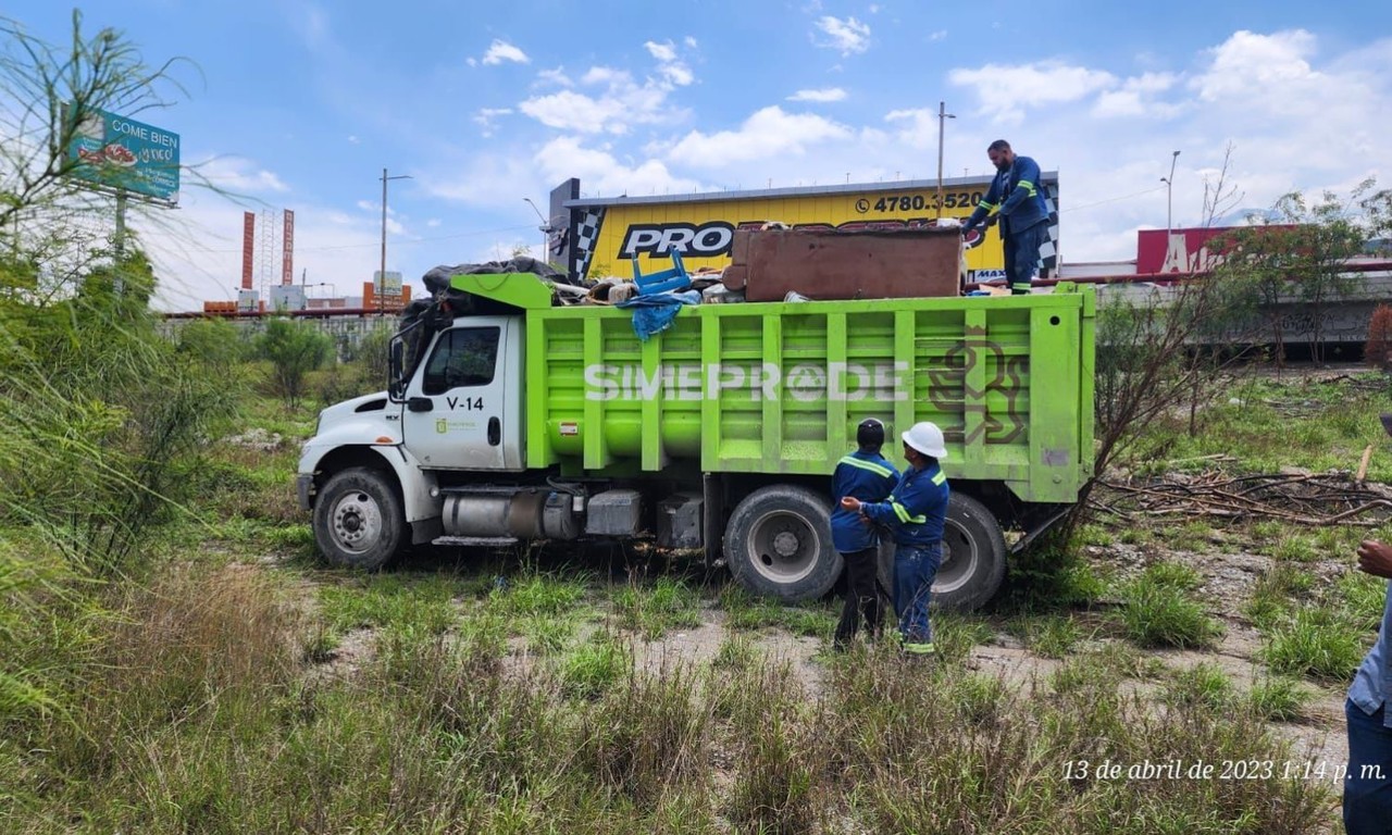 Recolectan 10 toneladas de basura en Río Santa Catarina