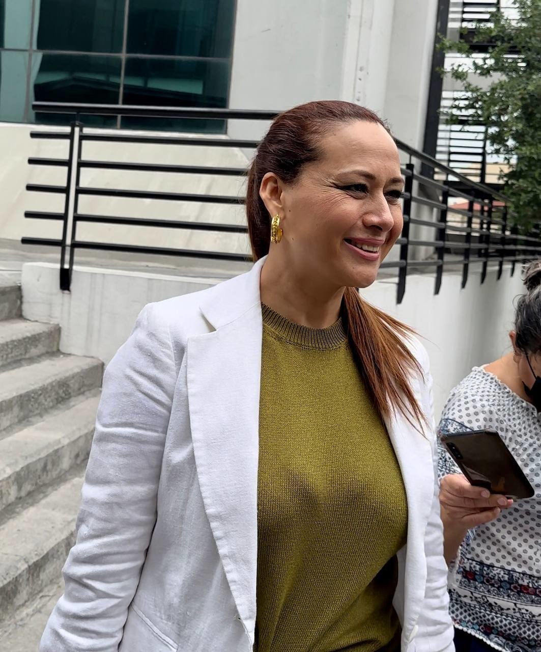 Ahora comparece secretaria de Administración ante ASE