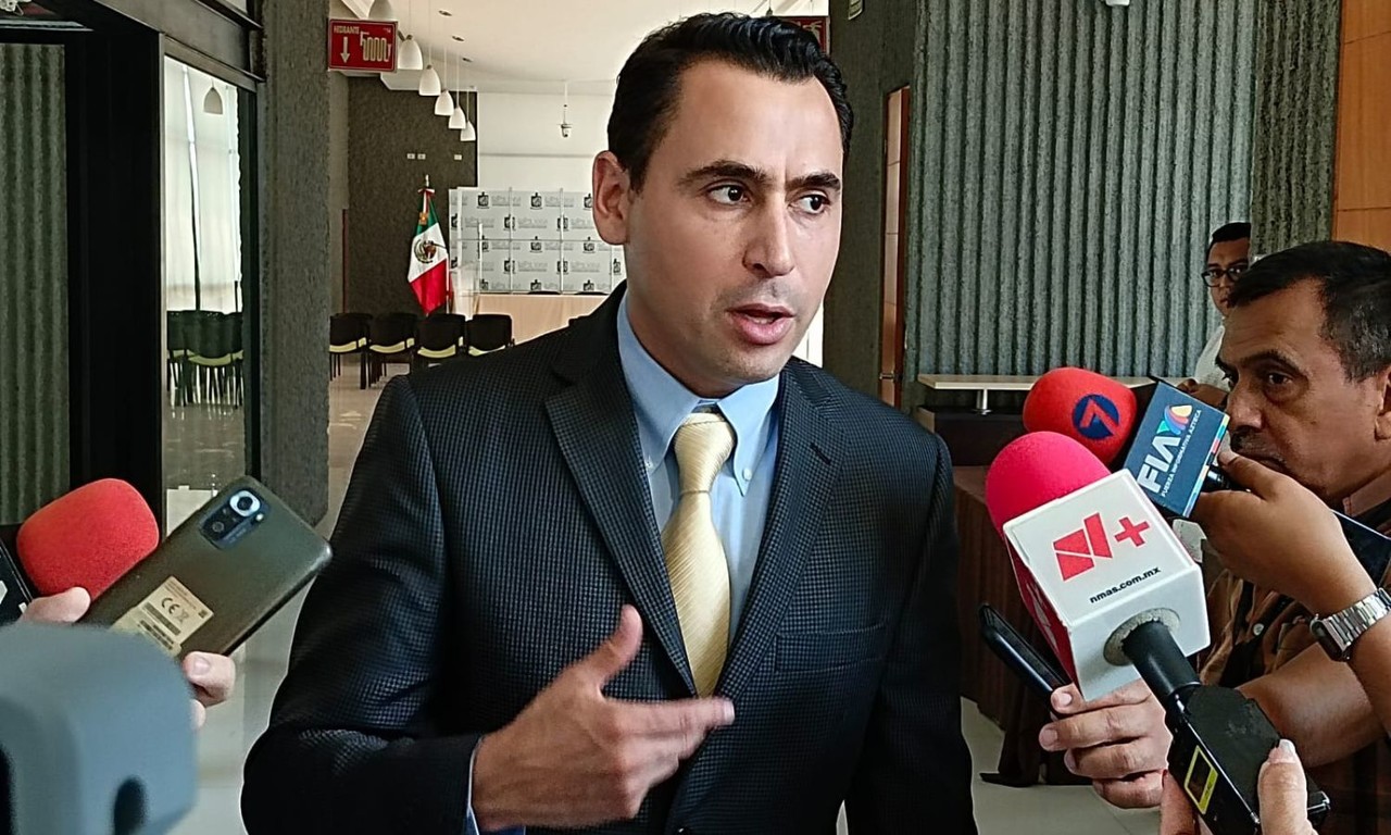 https://i.elhorizonte.mx/img/eh/2023/05/pide-luis-susarrey-a-estado-poner-ejemplo-en-replaqueo.webp